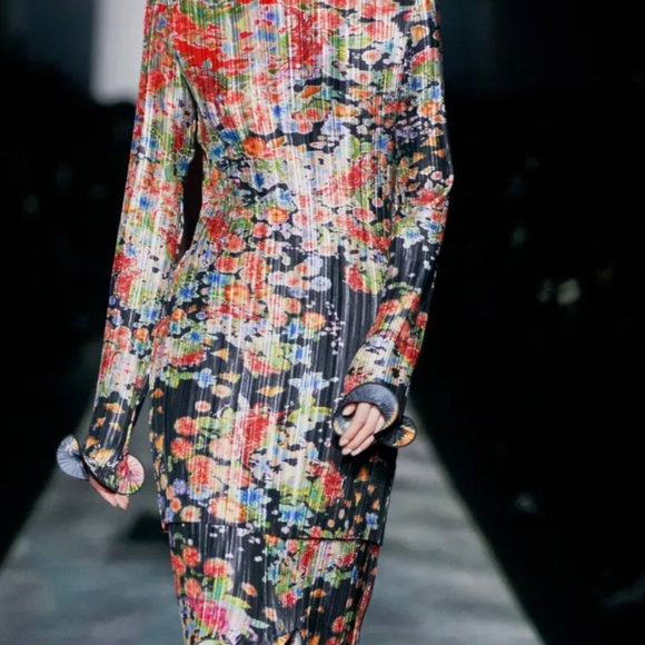 Givenchy NWT Medi Pleated Tiered Multi Color Skirt 6 - Picture 5 of 9